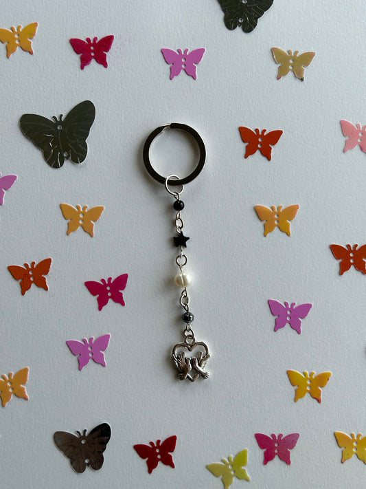 birds of a feather keychain w pearl