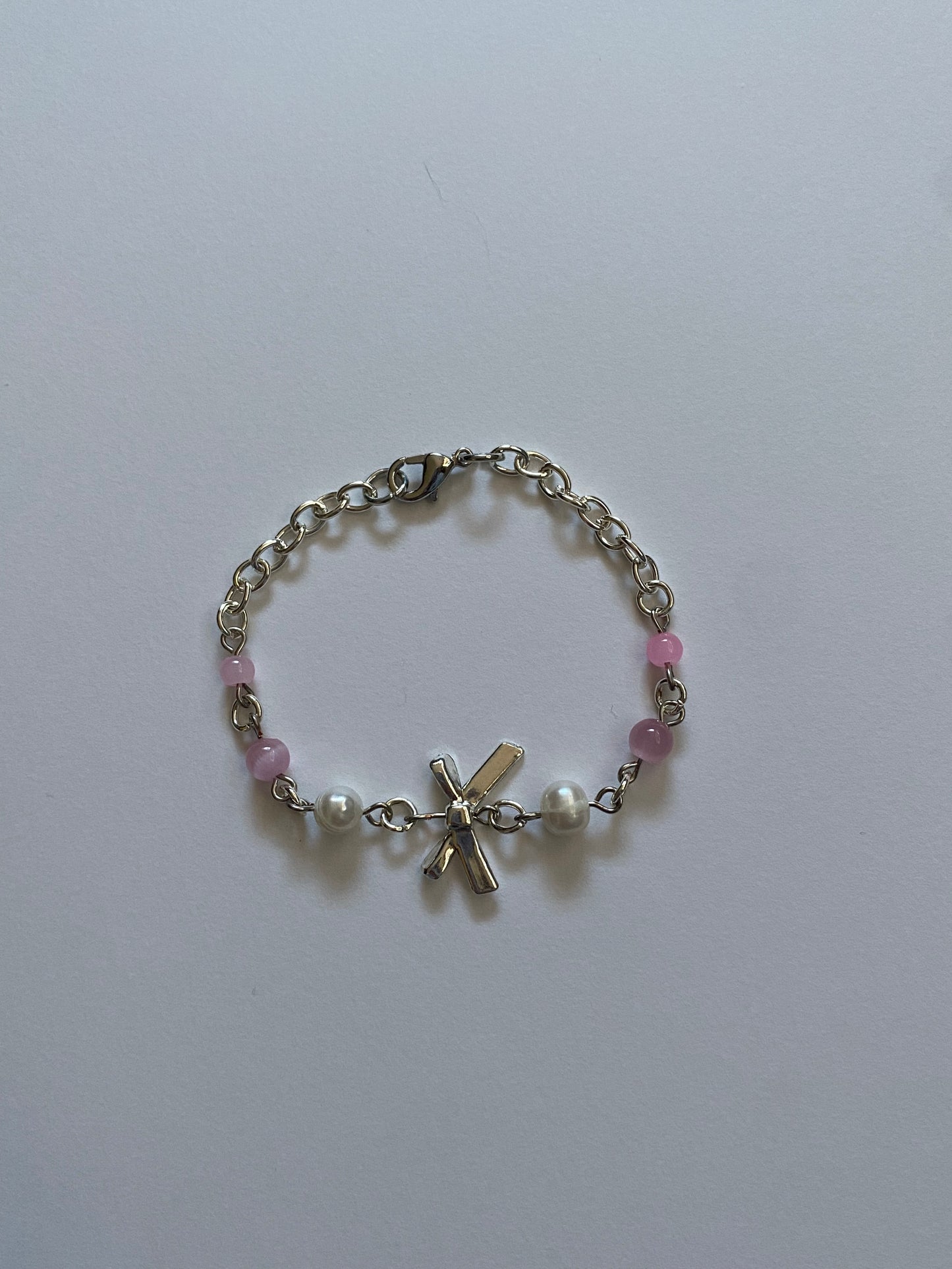 pink & pearl bow bracelet