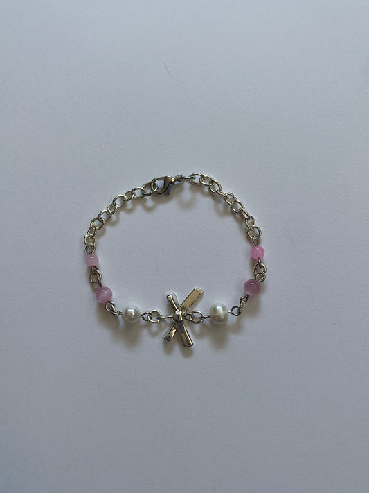 pink & pearl bow bracelet