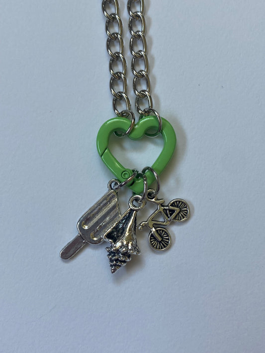 green casual carabiner necklace v. 3